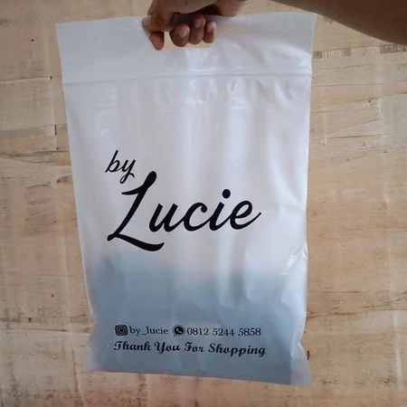 Sablon Plastik Ziplock/Plastik Klip Plong Ukuran 25x35+7 Free Desain